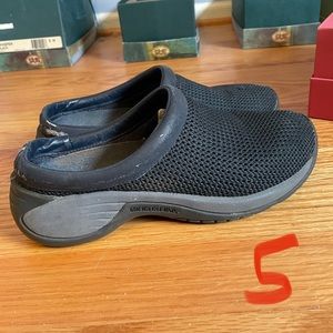 Merrill Women’s Clog